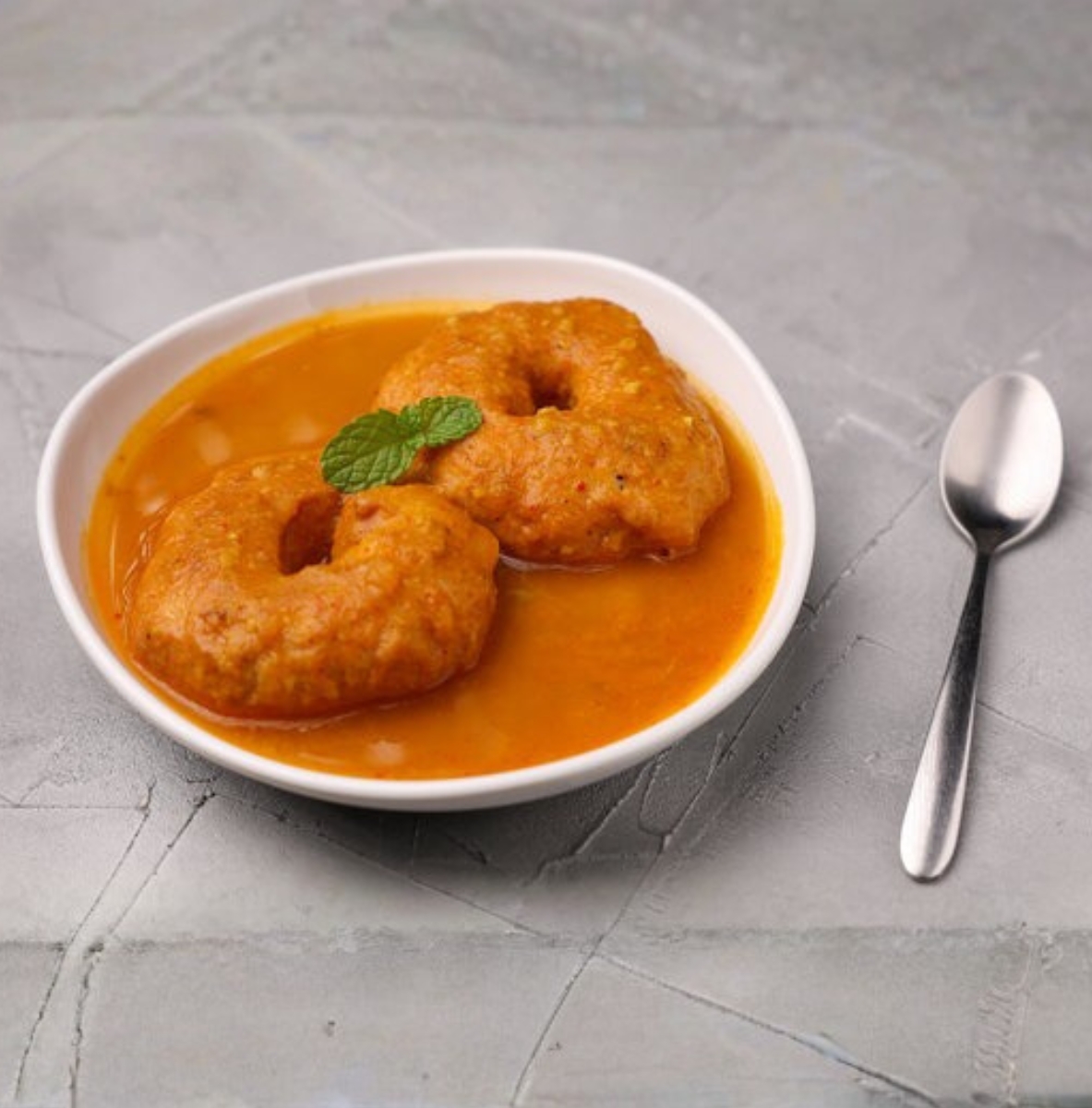 sambar-vada